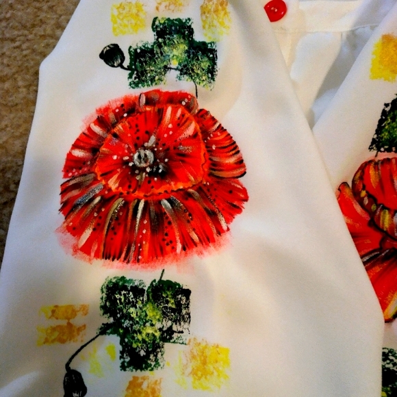 blouse - Picture 7 of 16